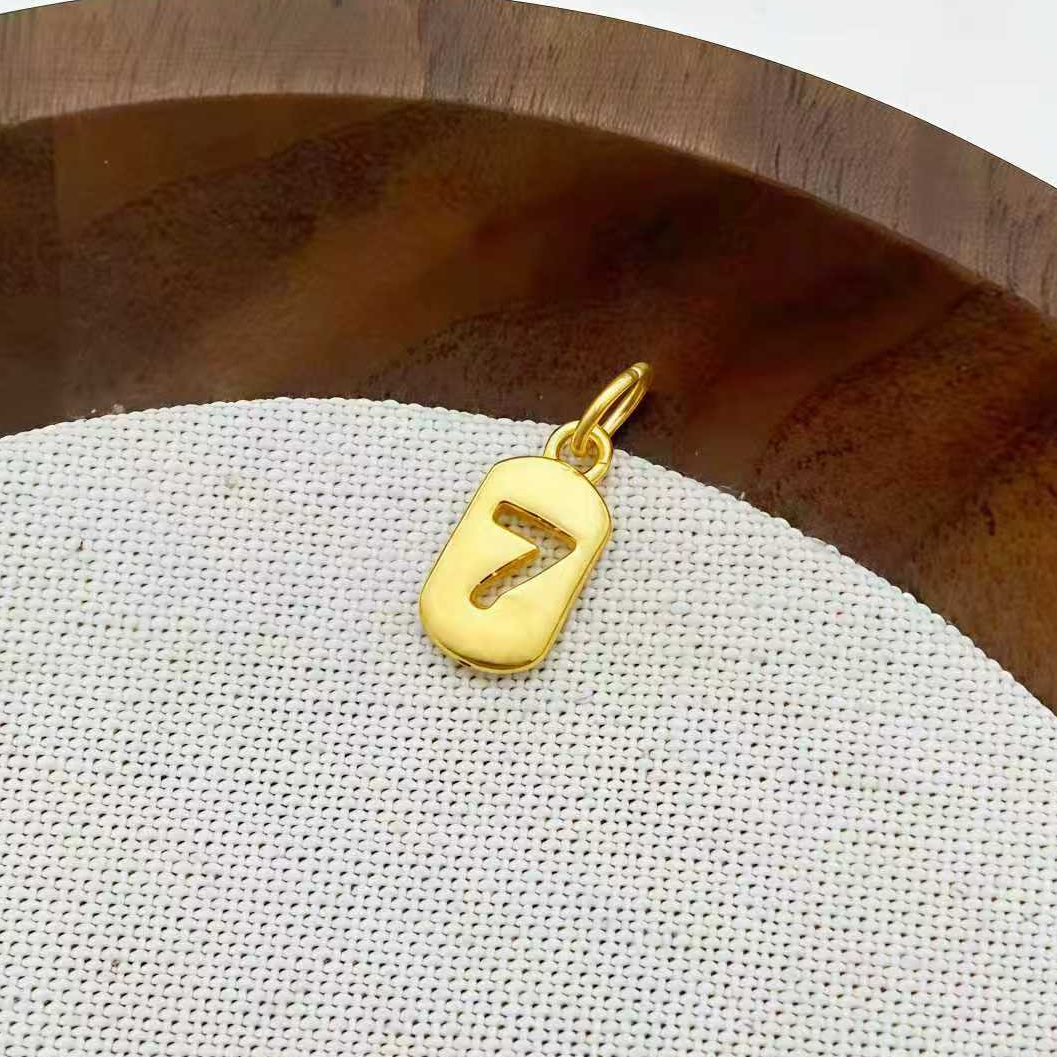 足金999 幸运数字7吊坠 0.58