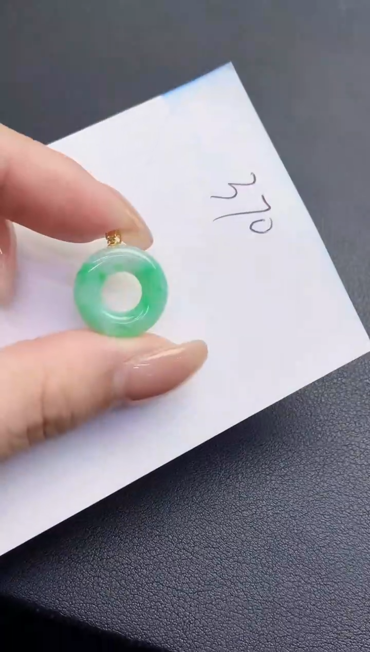 翡翠18K金镶嵌颈饰00000000000