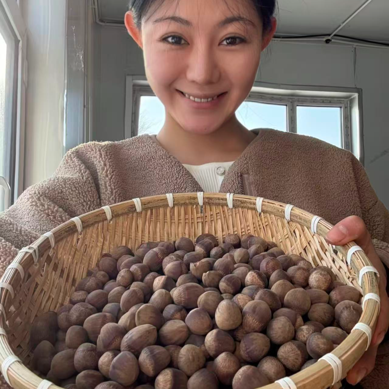 黑龙江大榛子新榛子香甜可口现炒现卖