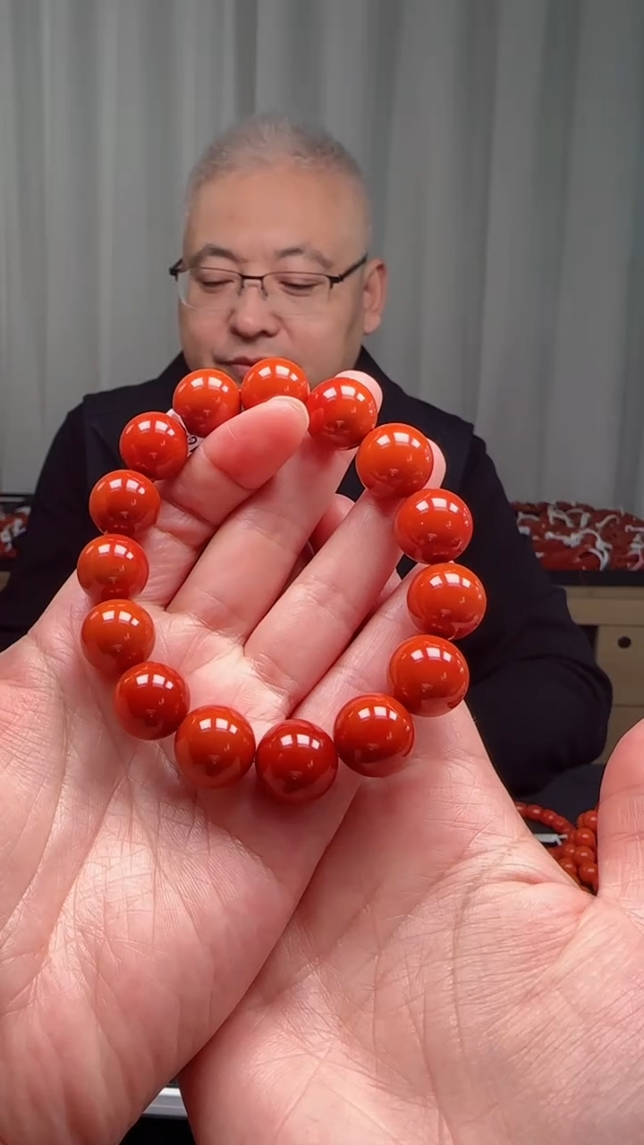 未镶嵌多样性发一件南红玛瑙【高货】锦红14mm保山圆珠单圈 