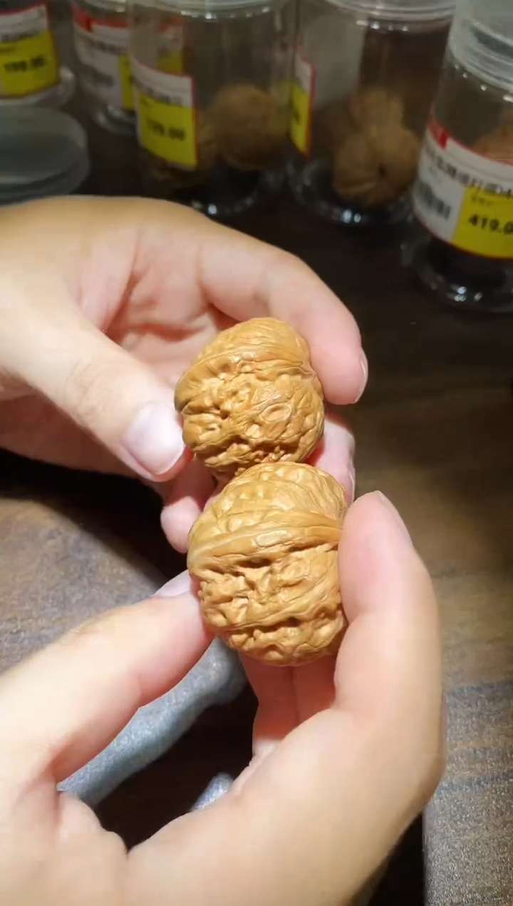 文玩核桃把件微修打底平谷元宝38-39