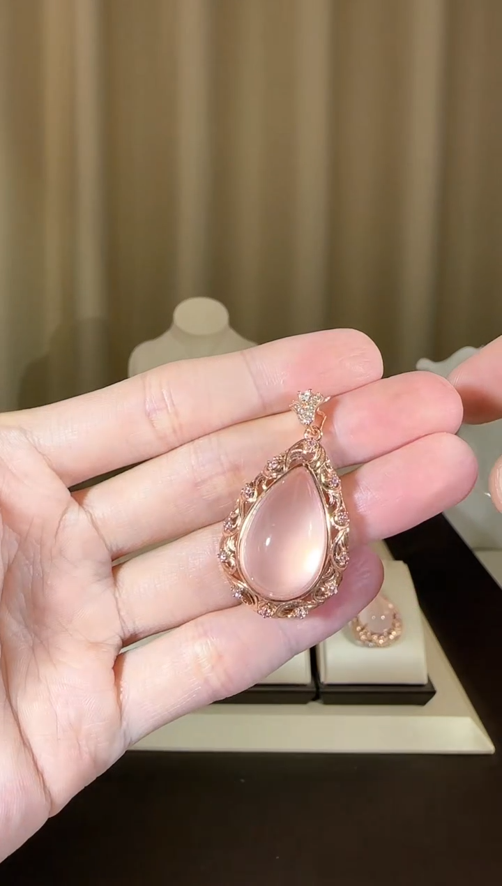 【闪购商品】芙蓉石颈饰银S925镶嵌14*22mm