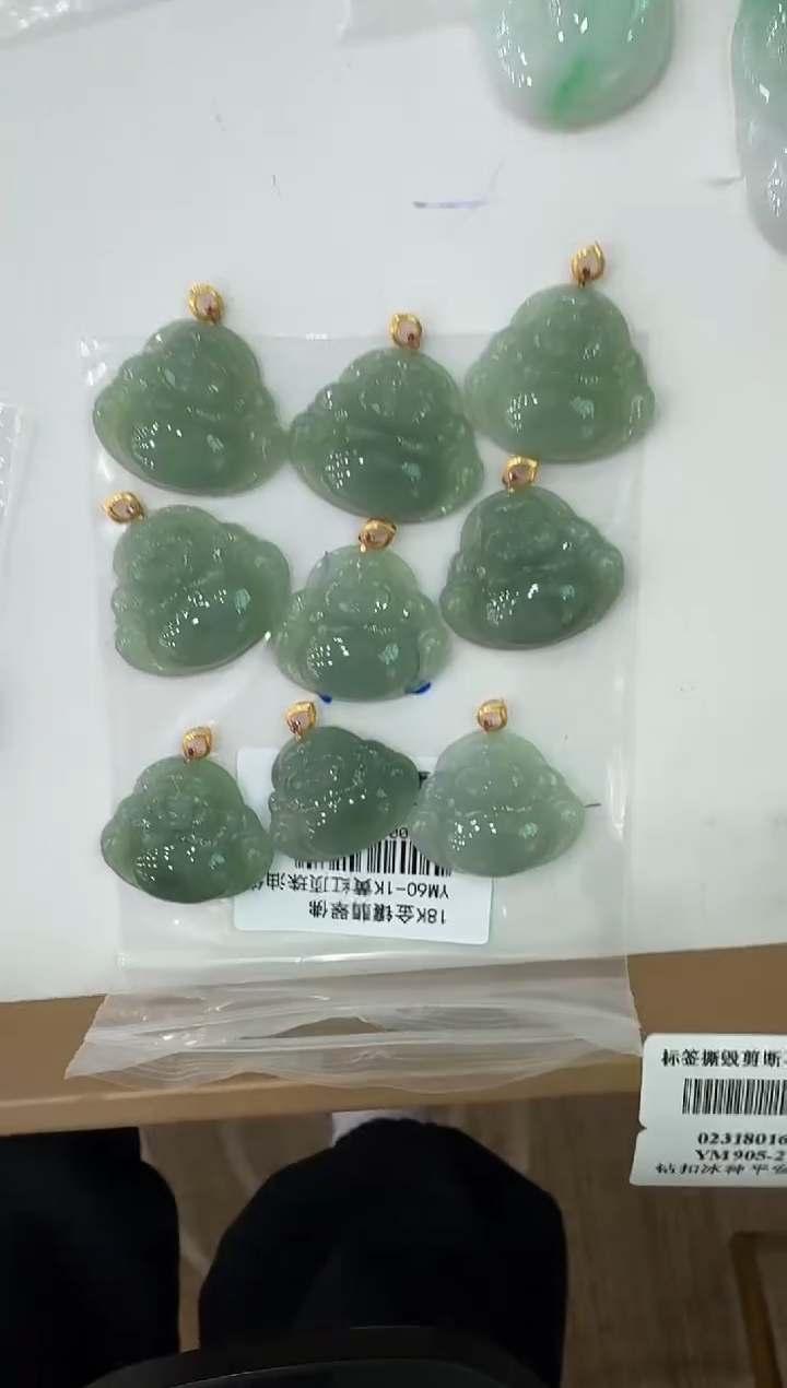 【闪购商品】翡翠颈饰18K金镶嵌佛公多样性发一