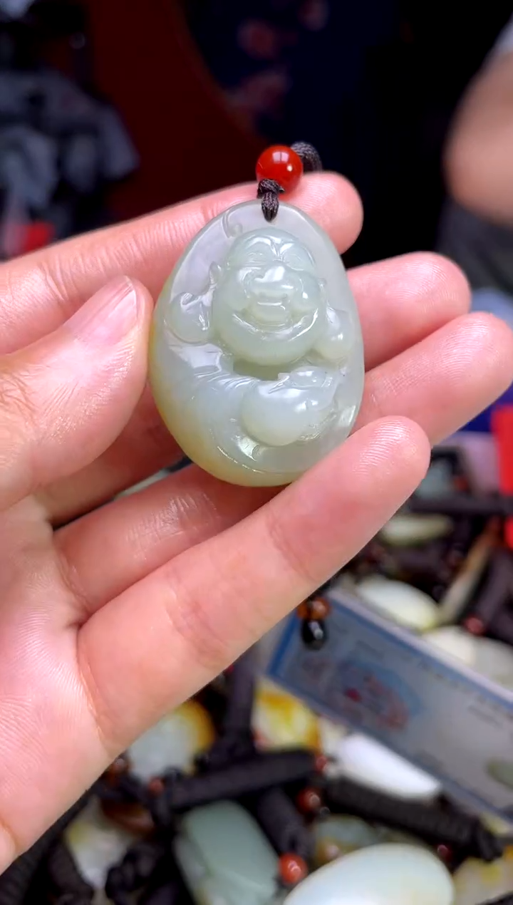 和田玉未镶嵌颈饰1