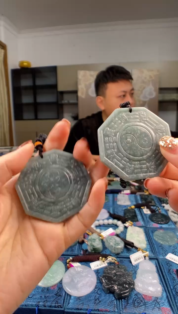 颈饰未镶嵌翡翠多样性发其一