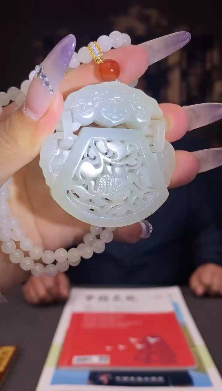 和田玉未镶嵌颈饰C524