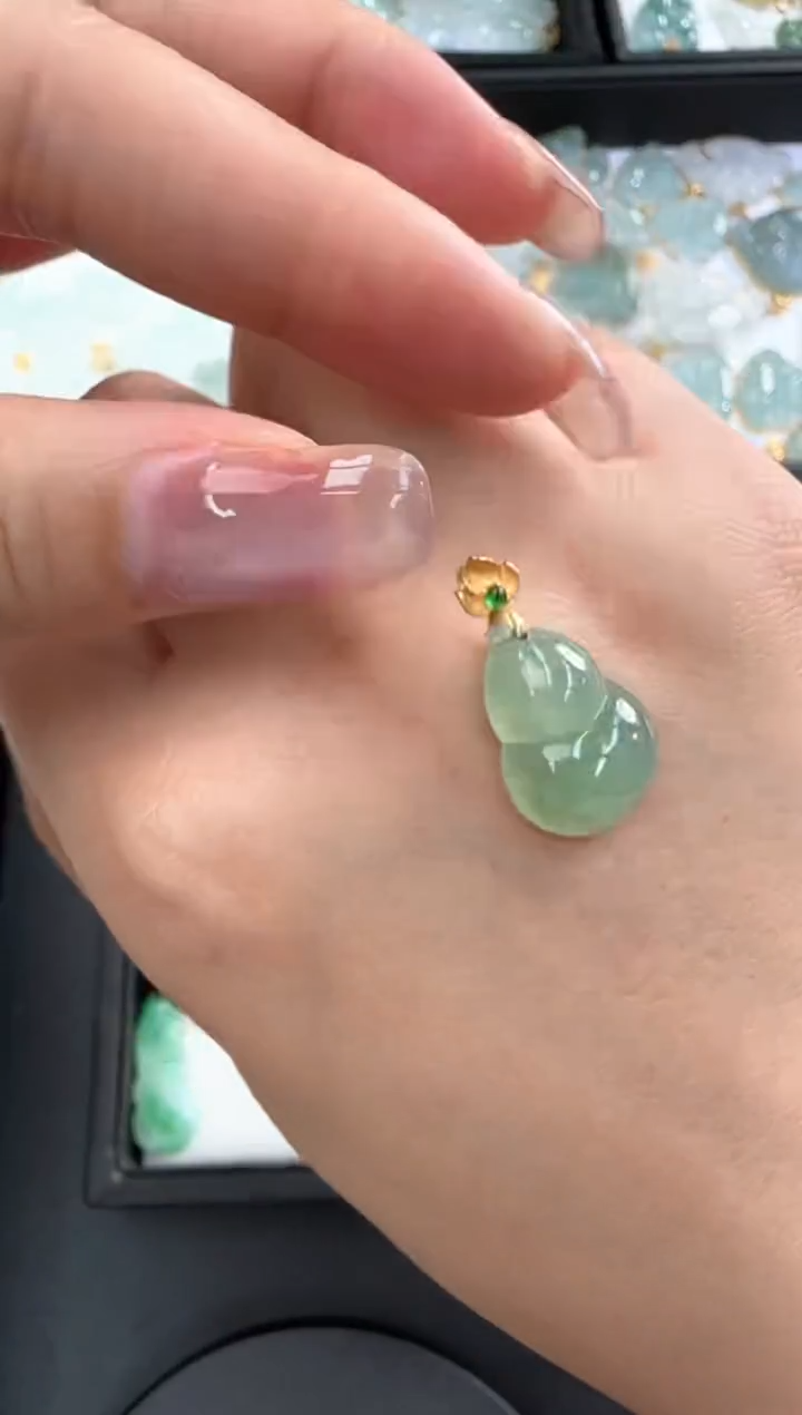 【闪购商品】翡翠颈饰18K金镶嵌250214110