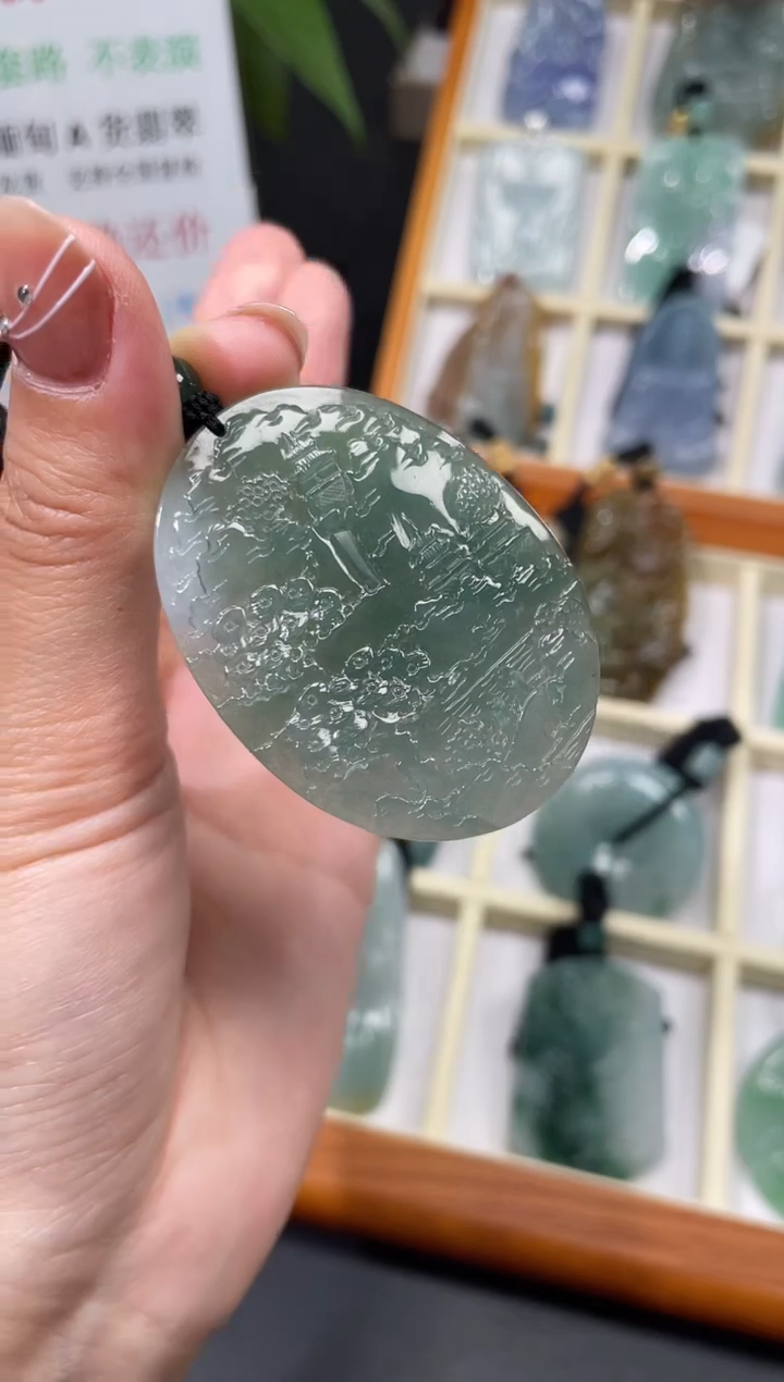 【闪购商品】翡翠颈饰未镶嵌山水