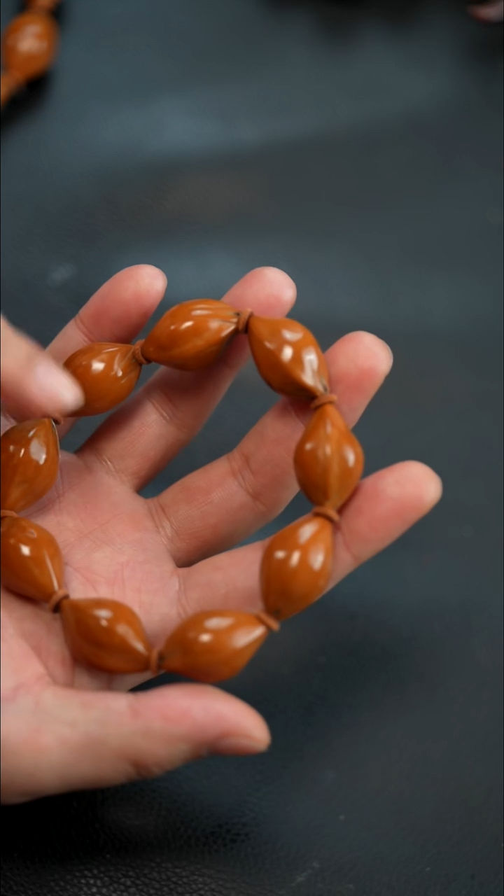 手串/手链橄榄核1.8+抛光三面佛