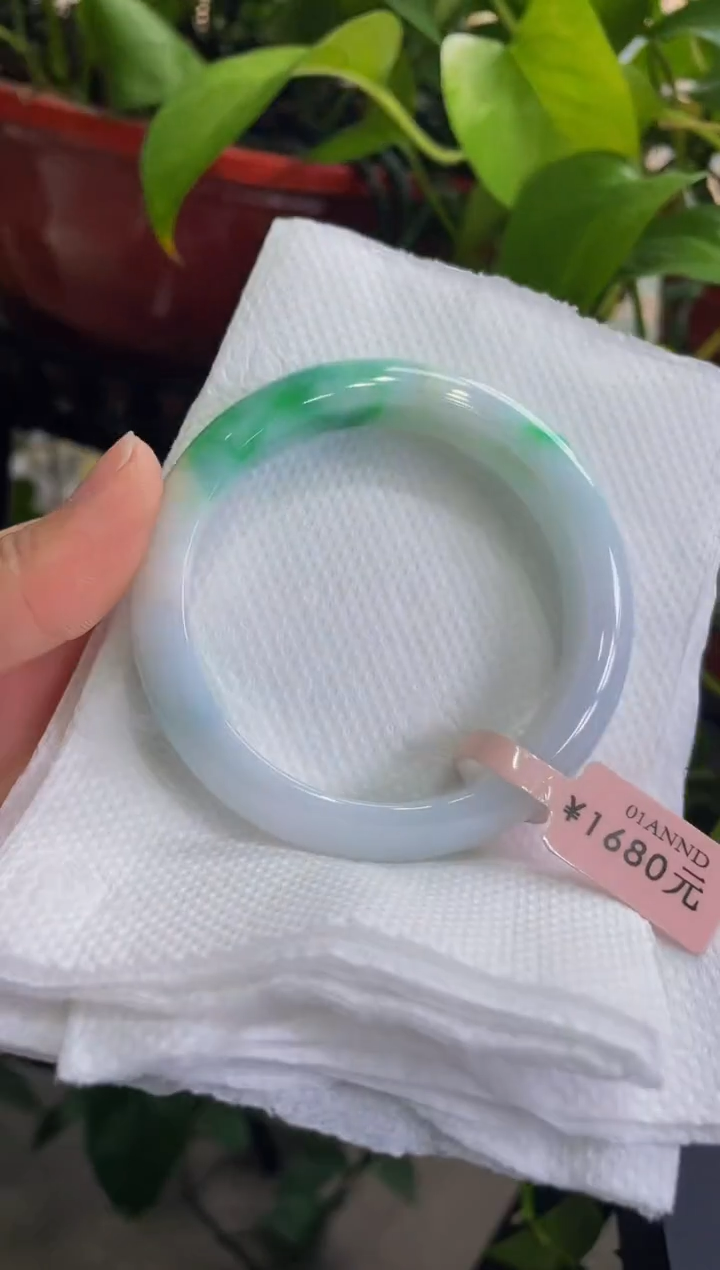 【闪购商品】翡翠手镯未镶嵌051手镯56.8