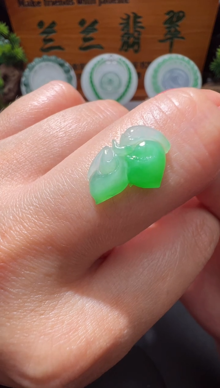 【闪购商品】定制翡翠未镶嵌13.6*9.3*3.0仙子