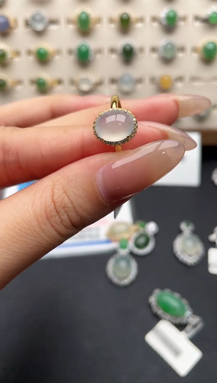 未镶嵌戒指翡翠一物一证一礼盒