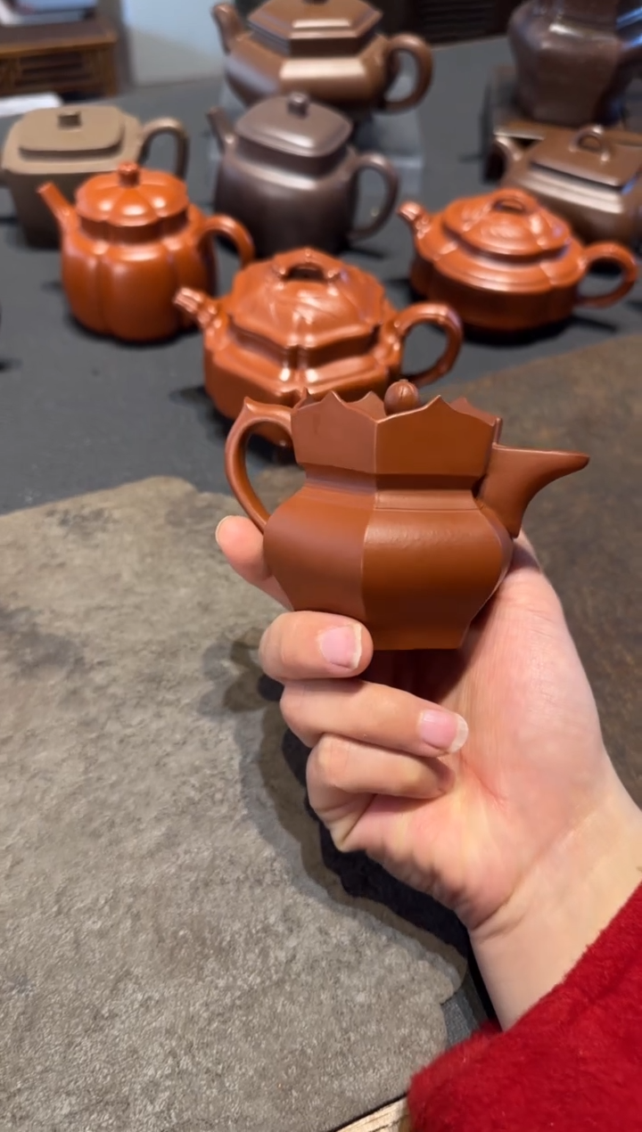 【闪购商品】紫砂茶壶朱泥小僧帽 135cc