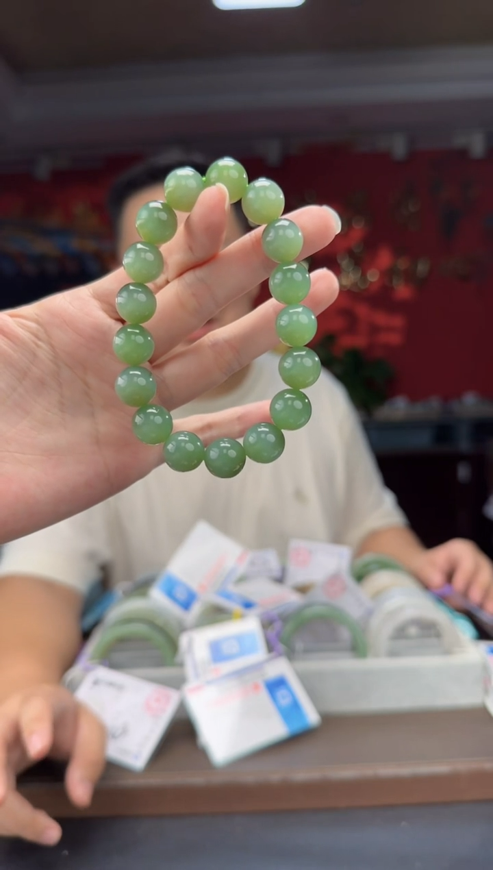 手串未镶嵌和田玉碧玉猫粉青单圈手串