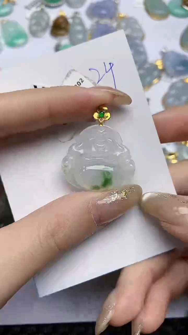 【闪购商品】翡翠颈饰18K金镶嵌天然翡翠A货