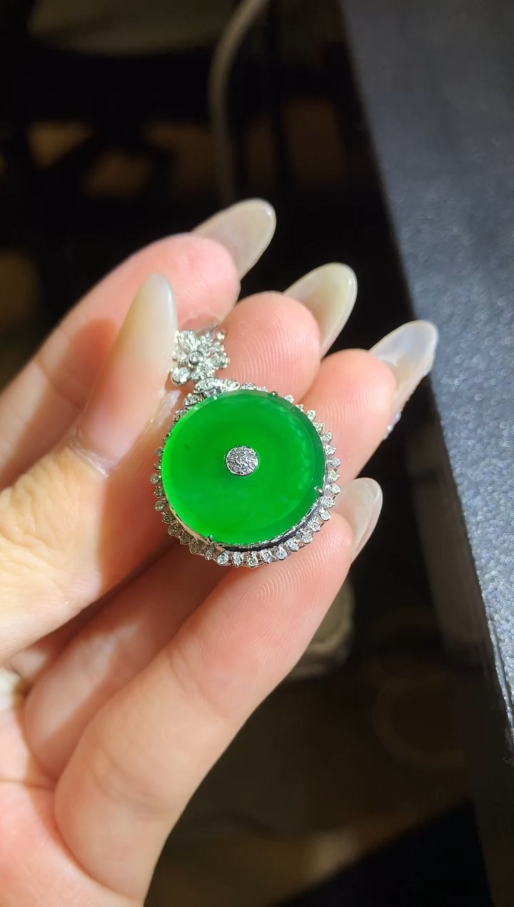 【闪购商品】翡翠吊坠(不含链)18K金镶嵌35-圆牌