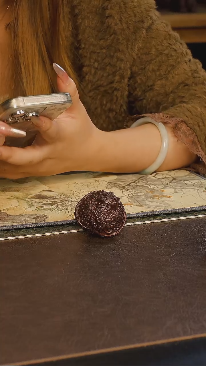 紫砂茶宠龙纹核桃