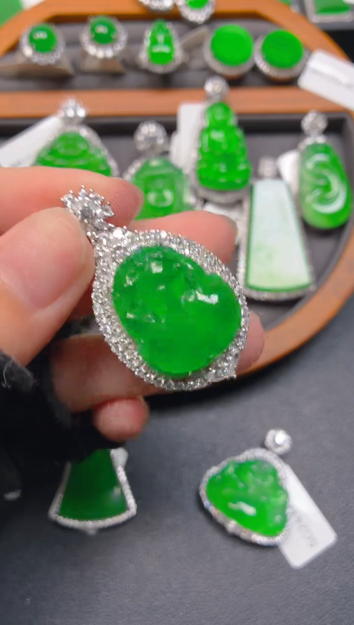 吊坠(不含链)银S925镶嵌翡翠111