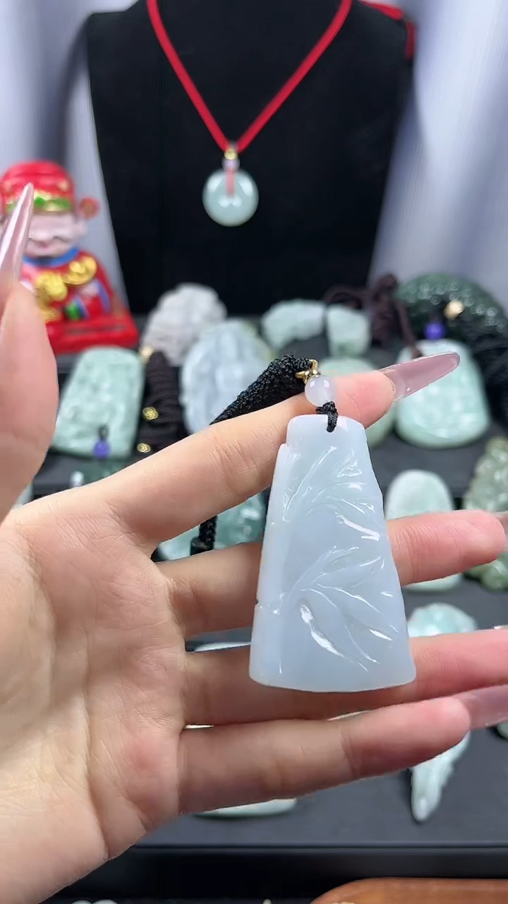 【闪购商品】翡翠颈饰未镶嵌竹节