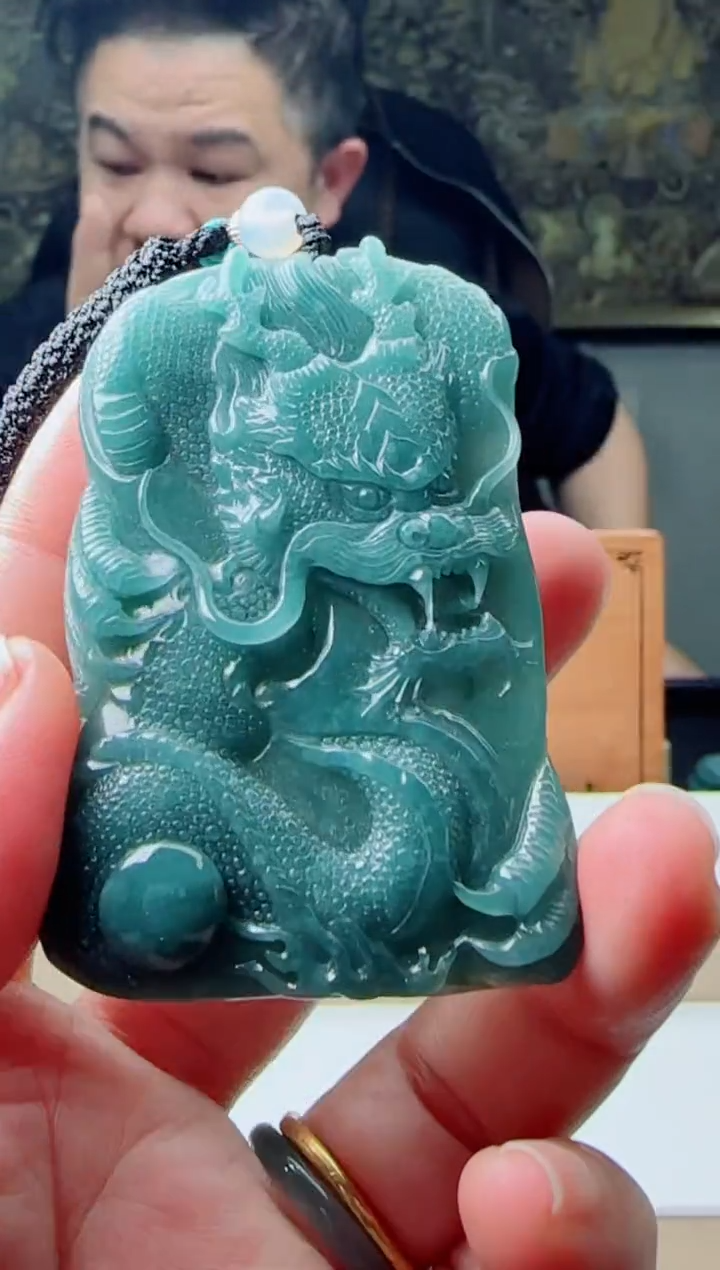 【闪购商品】翡翠颈饰未镶嵌1111111111