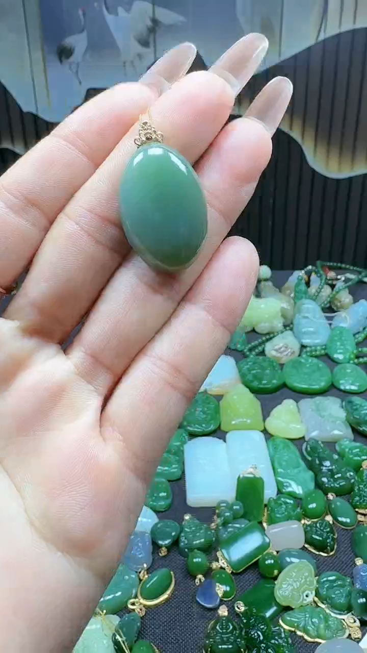 【闪购商品】和田玉吊坠(不含链)18K金镶嵌1