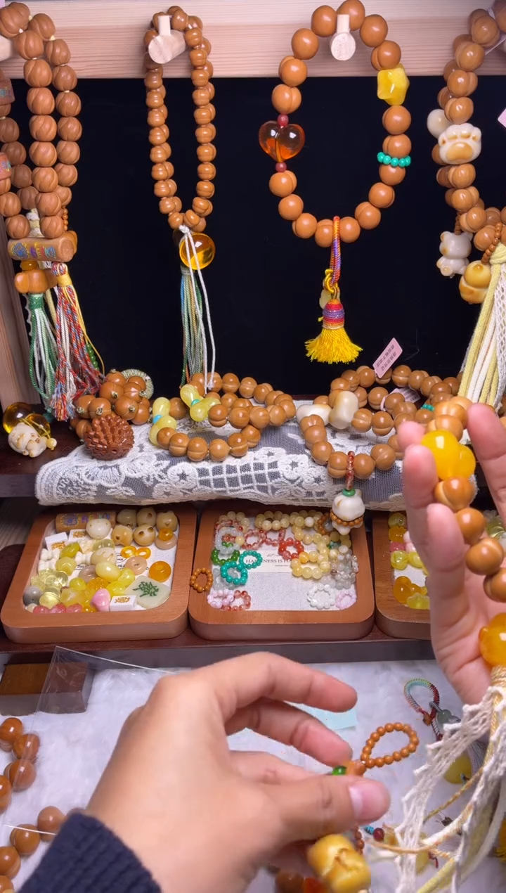 吊坠猴头核桃じ****~配饰：悟道猫吊坠