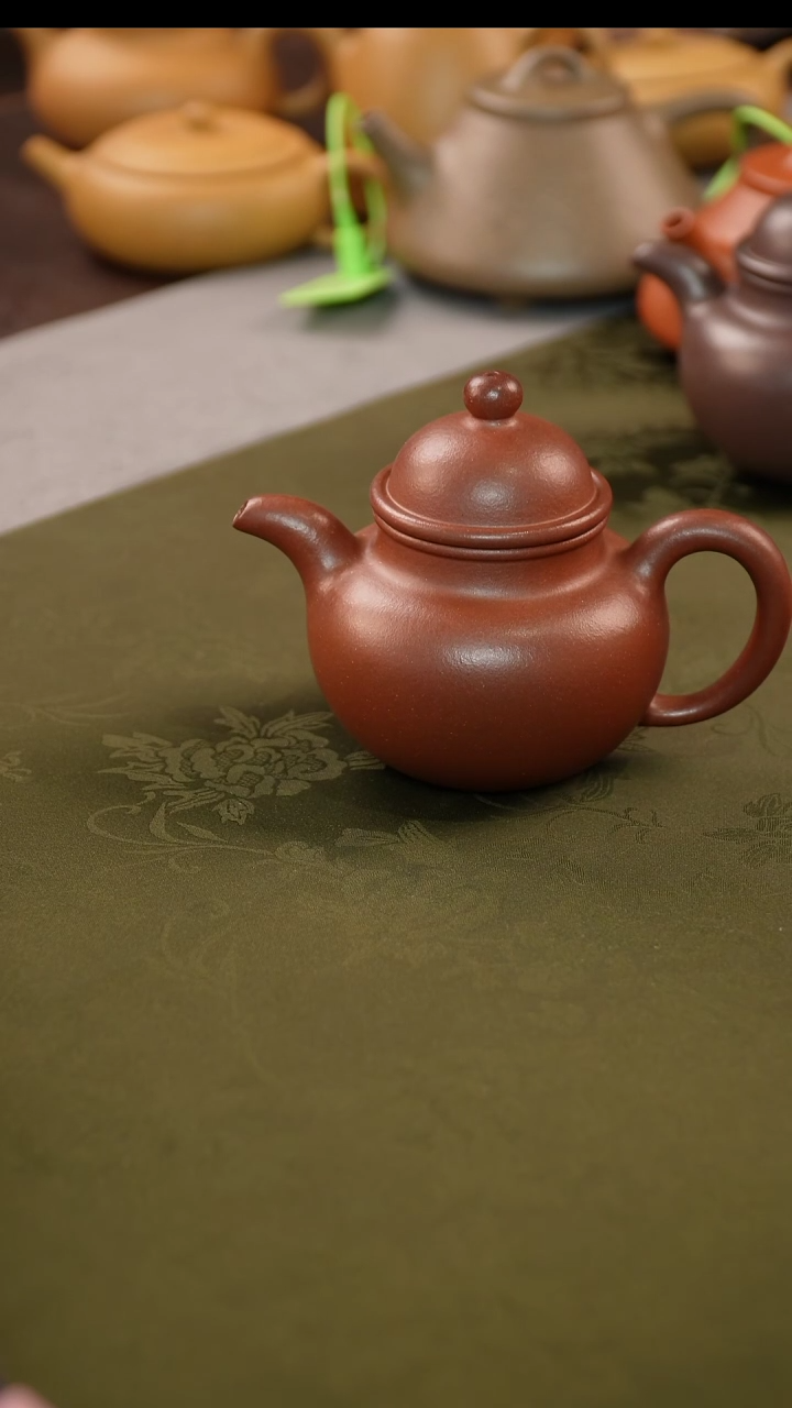 茶壶紫砂平台底槽青多球