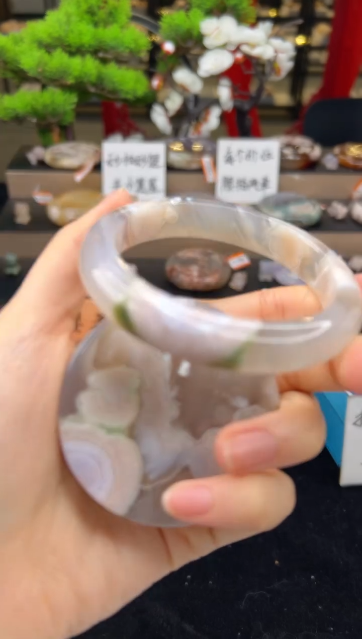 【闪购商品】石英质玉未镶嵌手镯59圈口（赠送镯心）622284