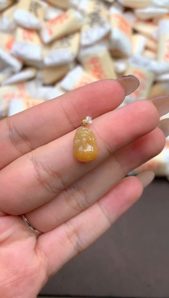 【闪购商品】翡翠18K金镶嵌颈饰 —