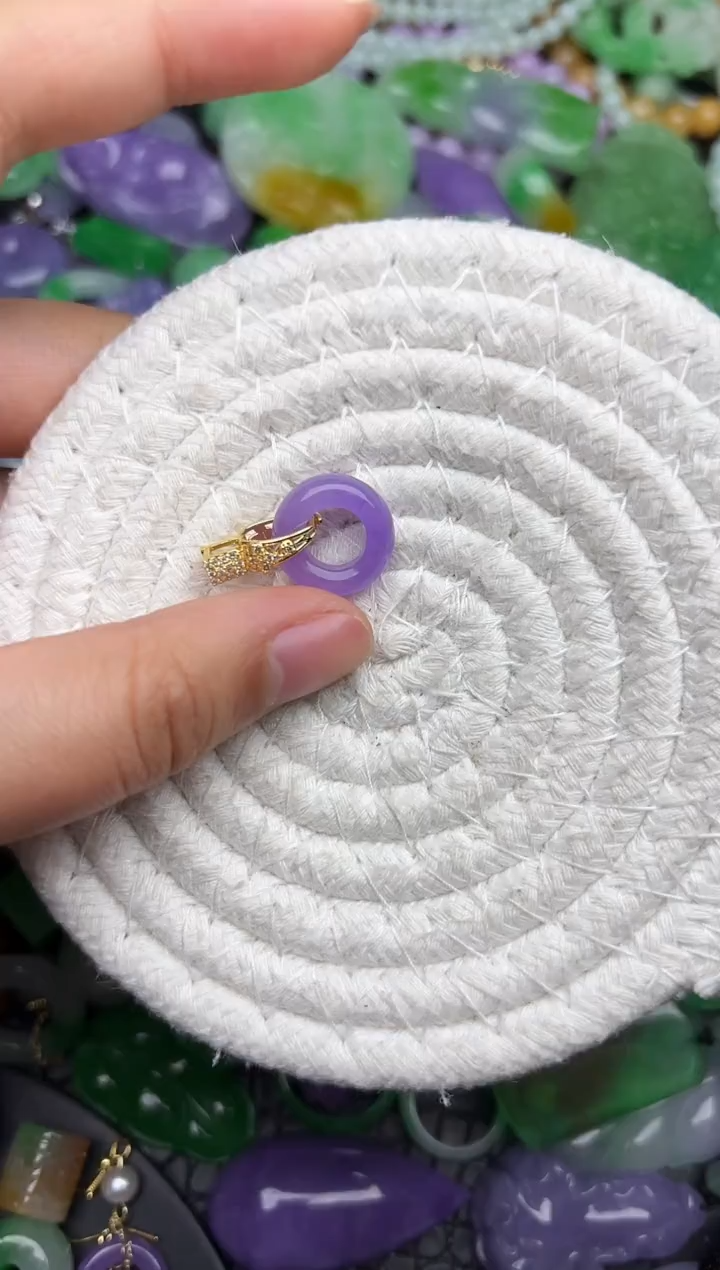 颈饰未镶嵌翡翠缅甸翡翠吊坠