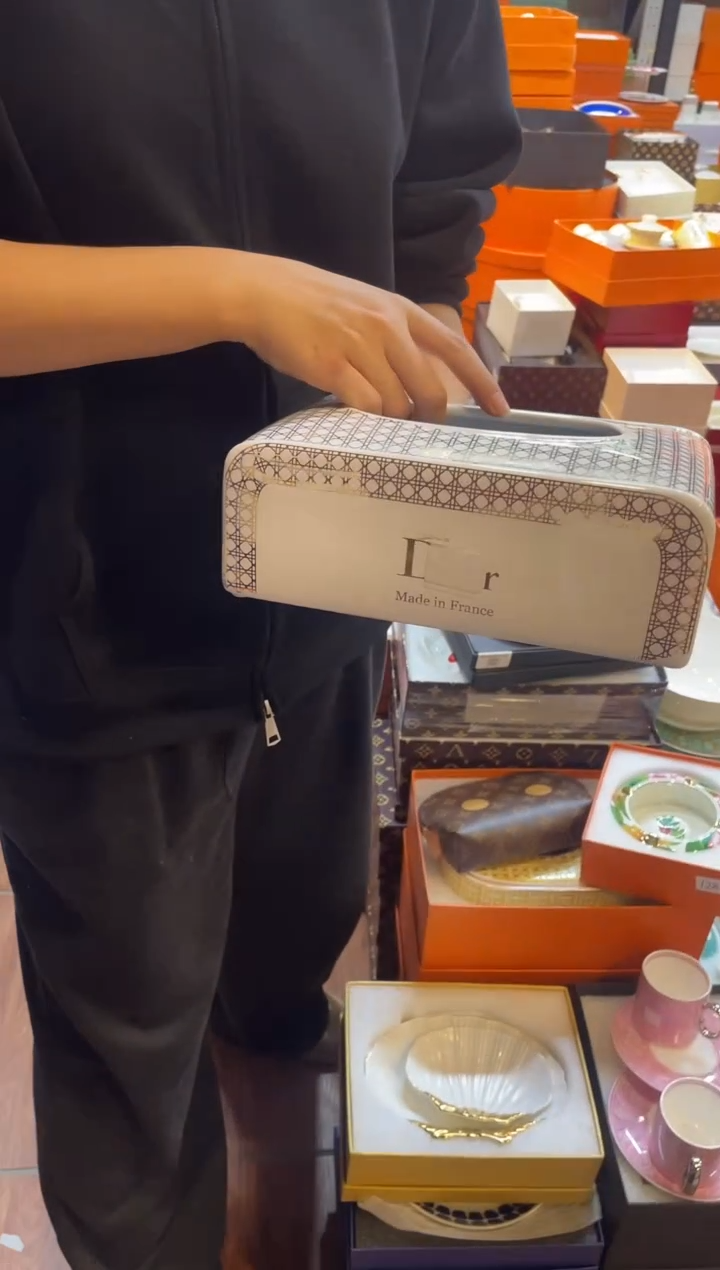 杯鸿辉家品牌瓷器，京东包邮！