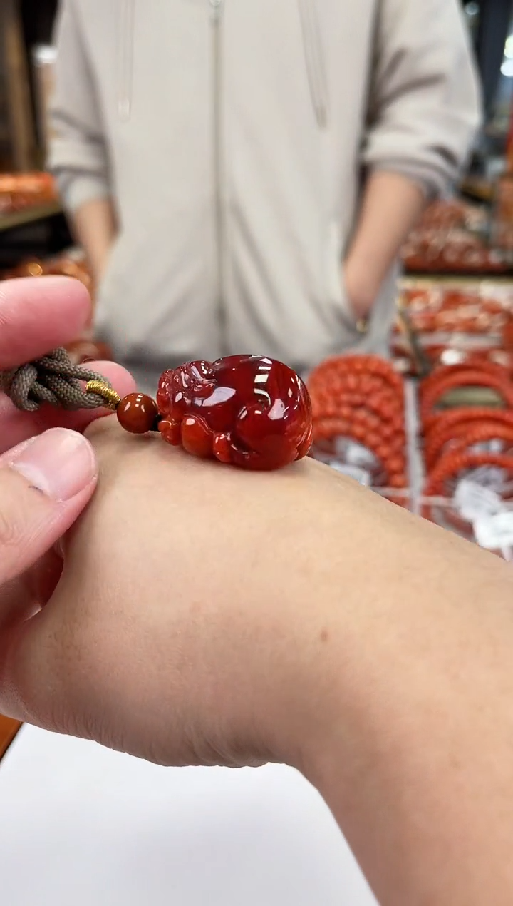 【闪购商品】南红玛瑙貔貅吊坠未镶嵌一个/条