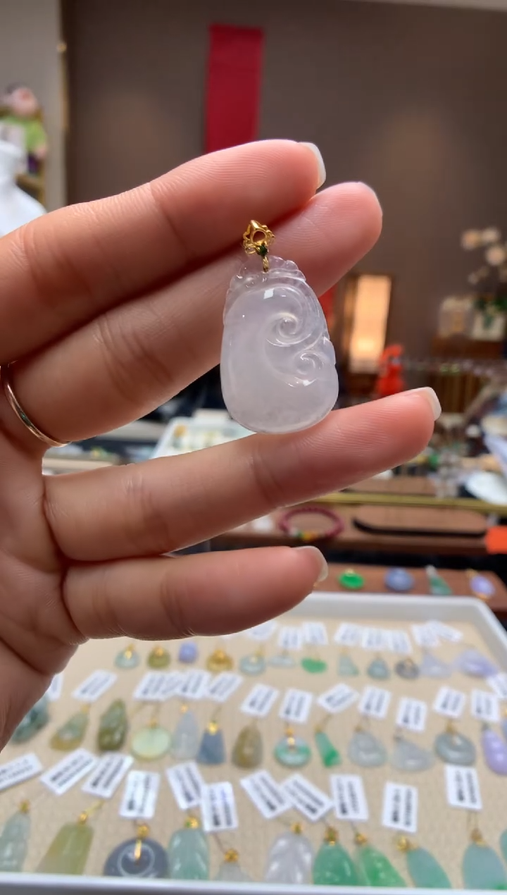 【闪购商品】翡翠颈饰18K金镶嵌如意