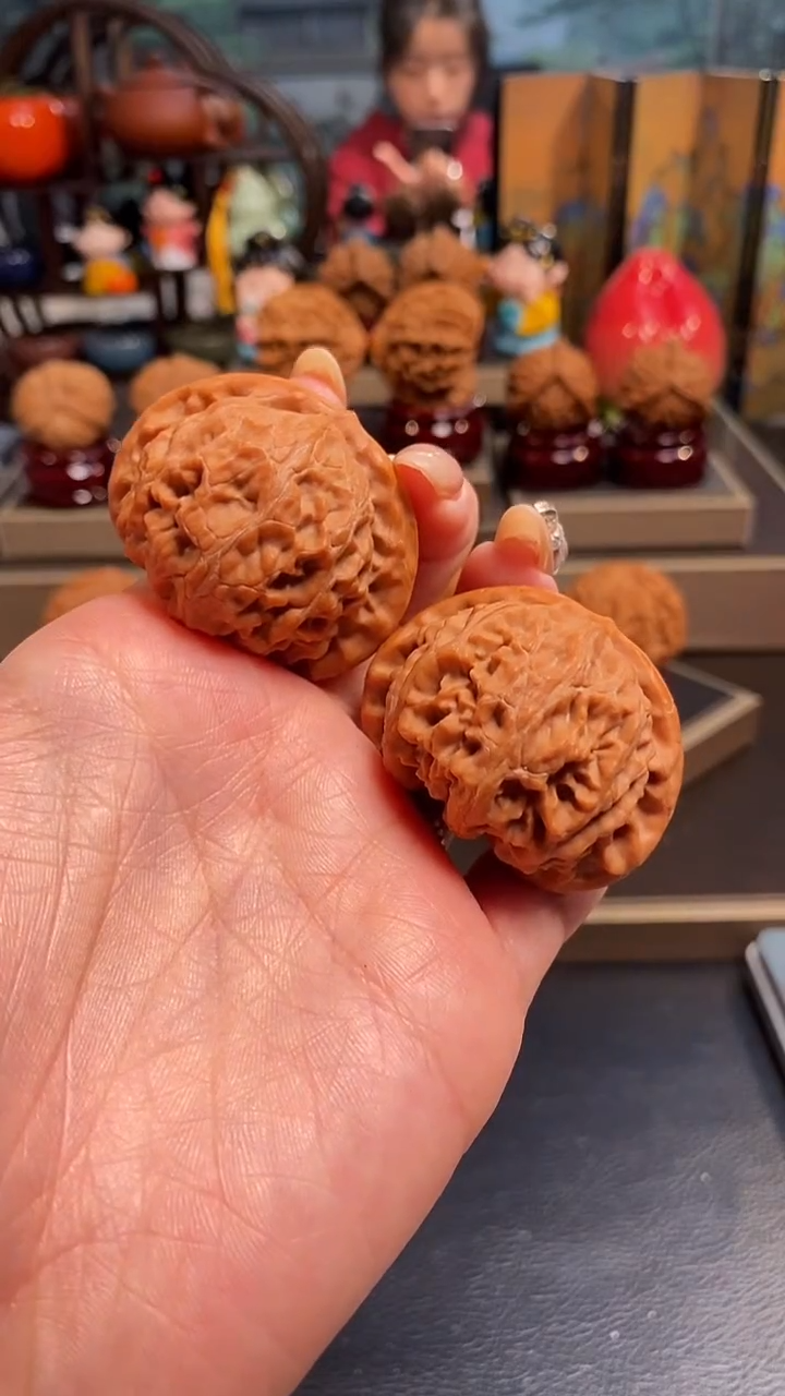 【闪购商品】文玩核桃把件H827宫灯43