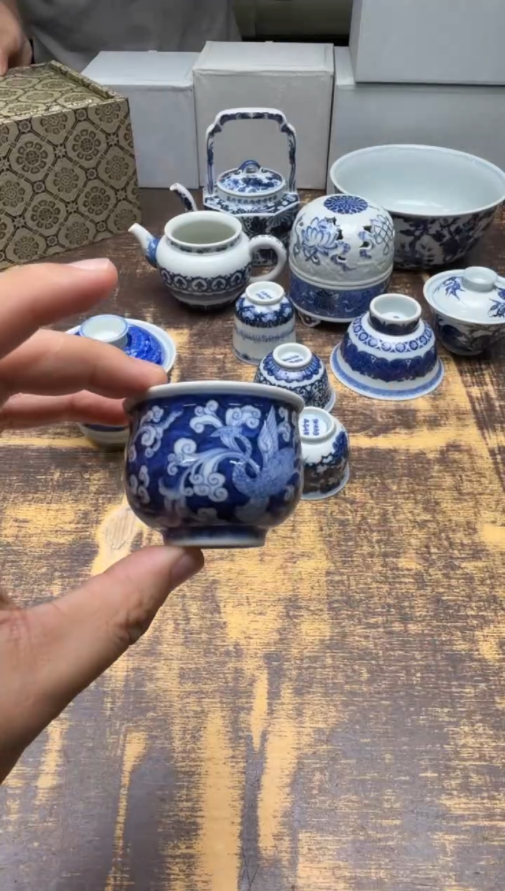 （预售）快雪时晴青花蓝地唐草凤纹迷你小炉式杯