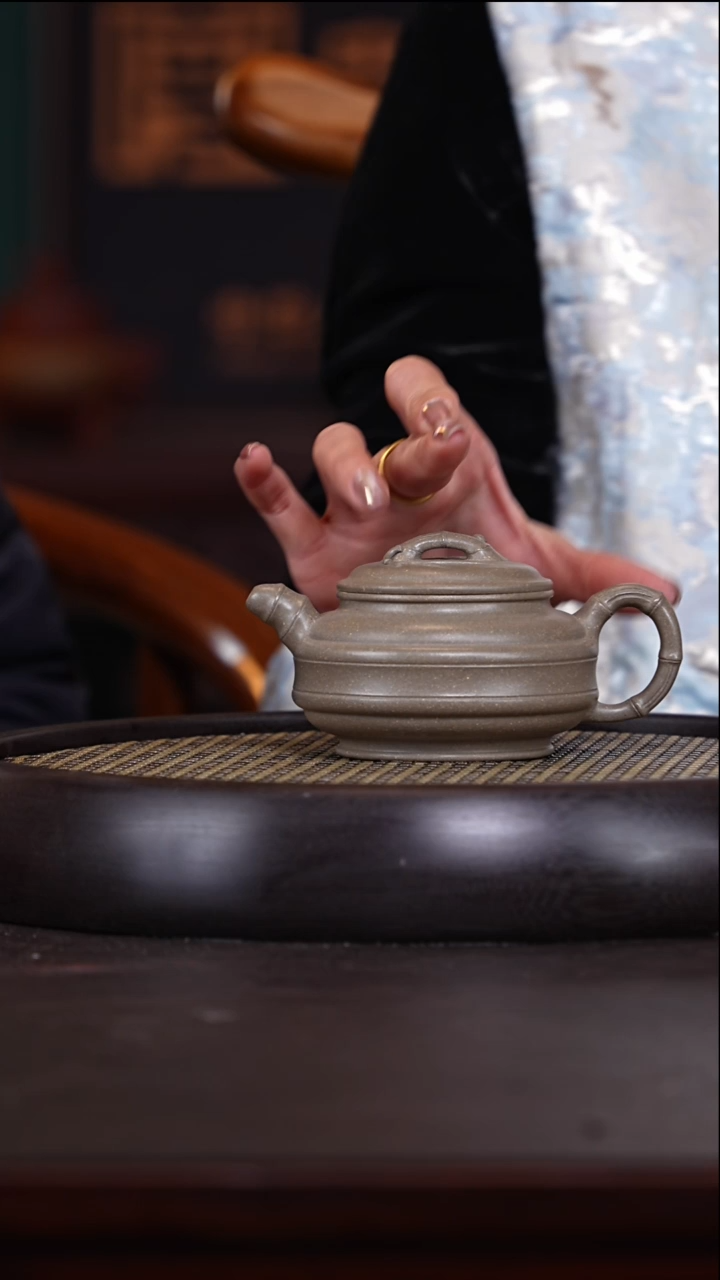 【闪购商品】紫砂茶壶万兆元9-42 松华青段双线竹鼓250c