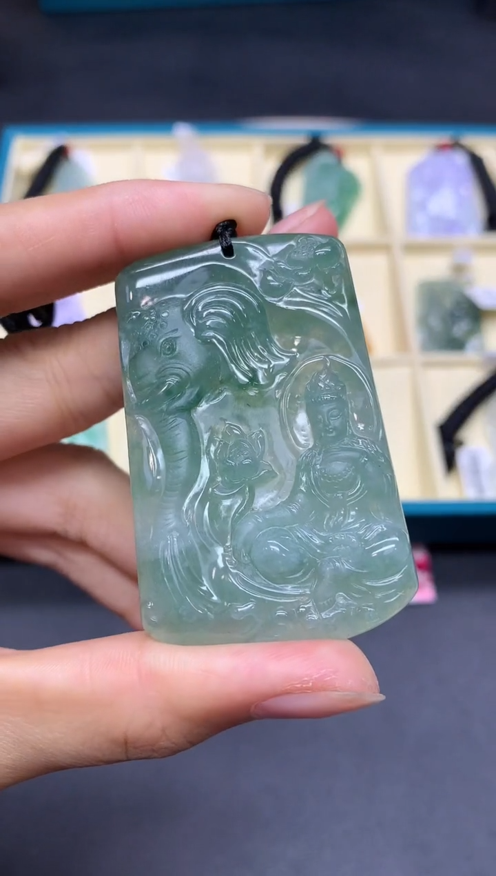 【闪购商品】定制翡翠未镶嵌普贤菩萨【无服务费】