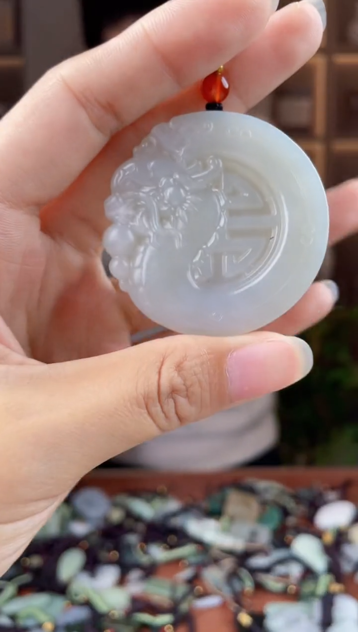 未镶嵌和田玉挂件拍一发一，多样性发货