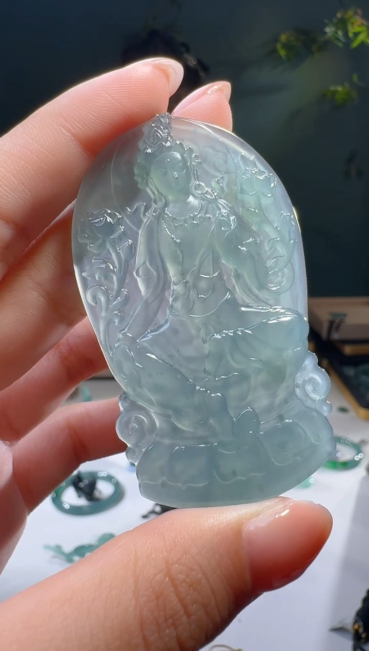 【闪购商品】翡翠颈饰未镶嵌天然A货翡翠观音