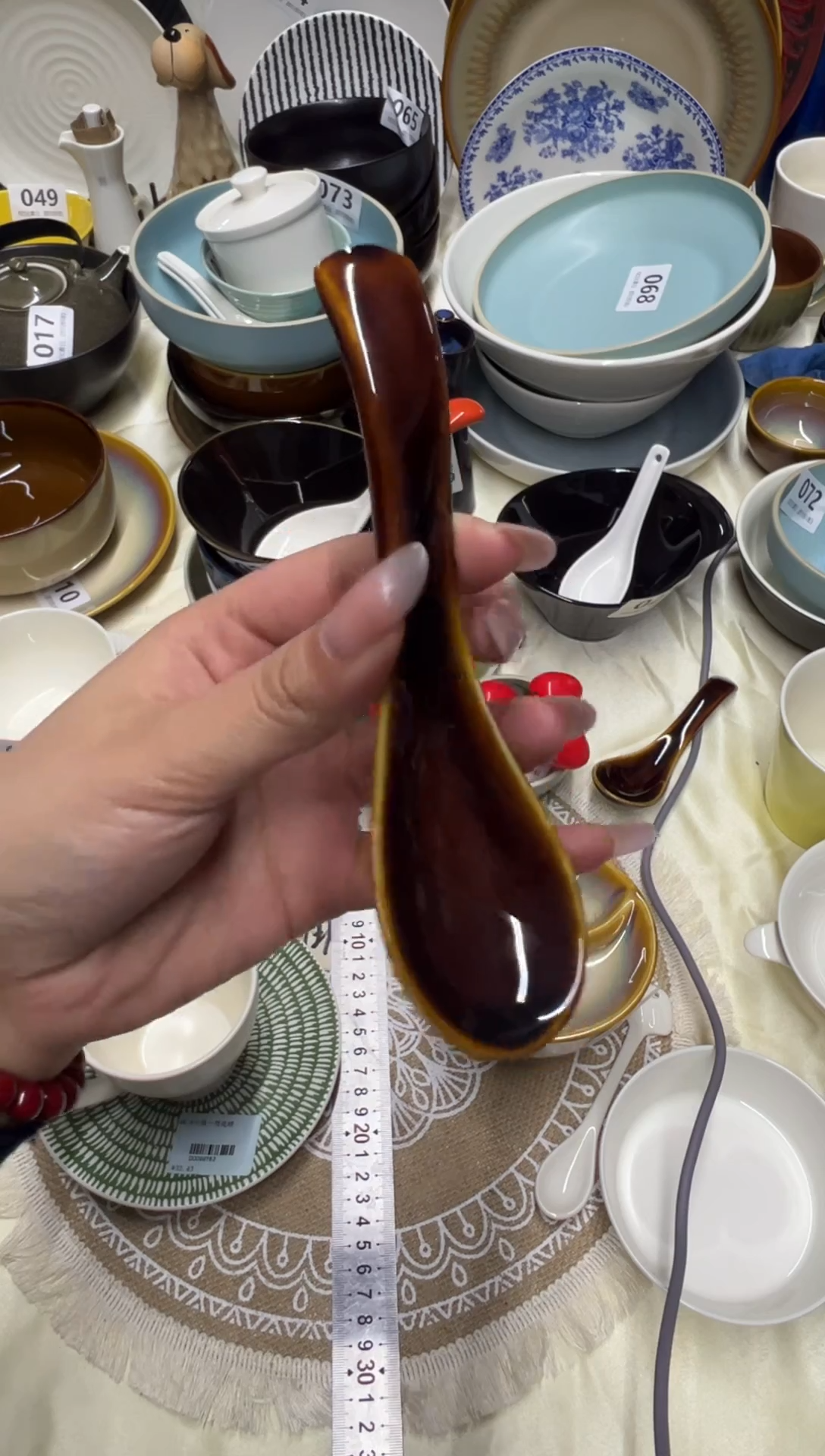 新骨瓷99瑕疵 窑变棕 5,75寸勺子