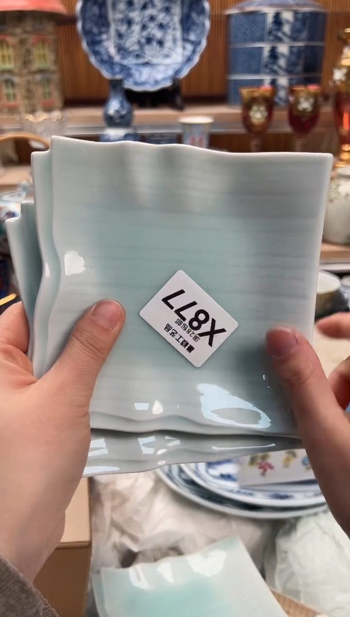 瓷片女*红877X满28包邮不满找客服延迟发货