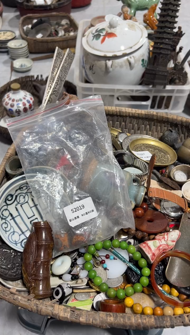 衢****居秒拍秒付闪购瓷铜摆件