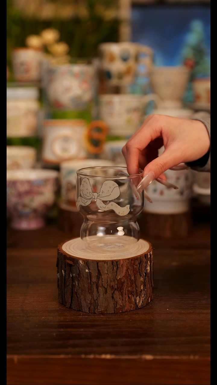 玻璃手握杯子蓝色 蝴蝶结