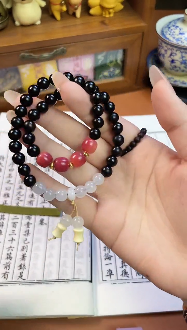 非洲檀香手串/手链菩提木质玉石手串/多发性其一/不带盒子