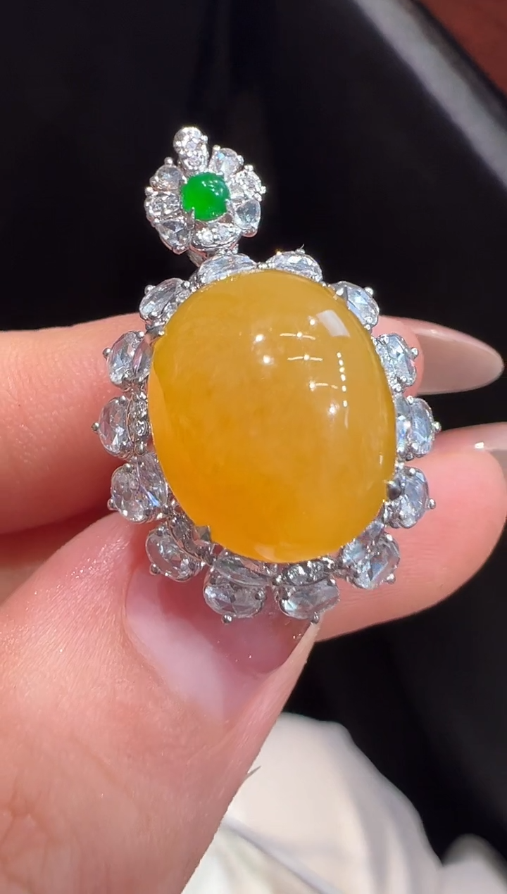 18K金镶嵌戒指翡翠戒指两用款