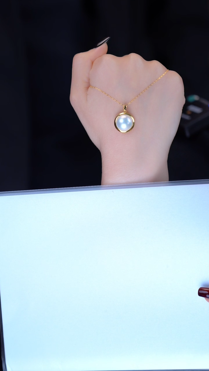 【闪购商品】拼合珍珠（马贝珠）颈饰银S925镶嵌马贝