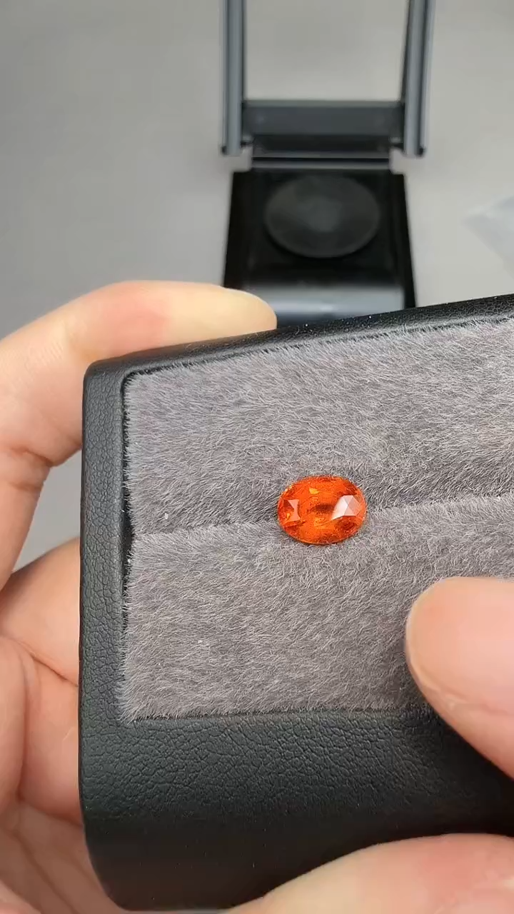 【闪购商品】石榴石（芬达石）裸石未镶嵌2.6ct-A379-1p