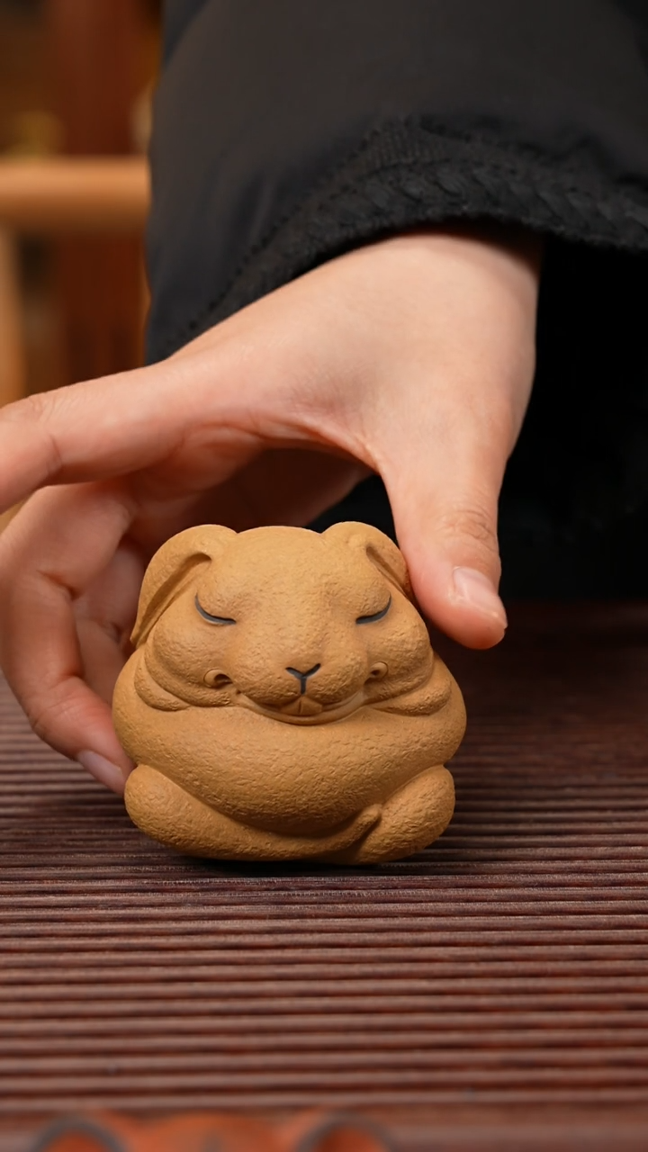 【闪购商品】紫砂茶宠盘腿兔兔