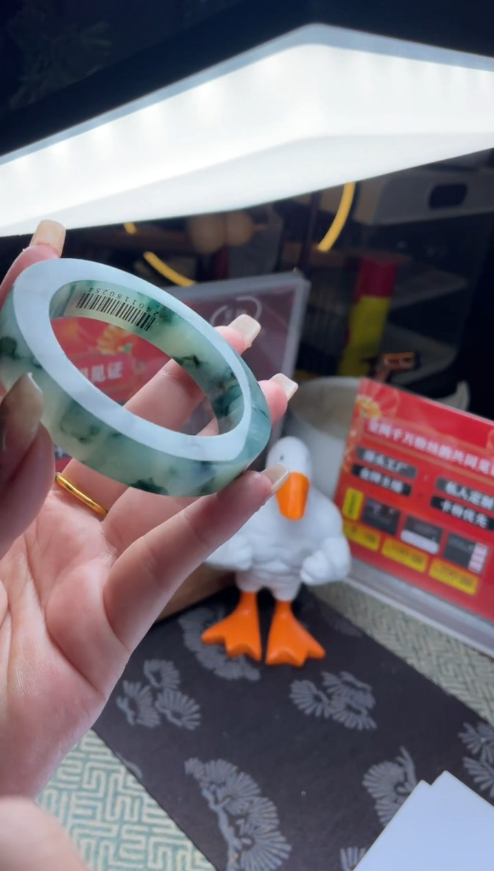 【闪购商品】定制翡翠手镯未镶嵌DDH81863