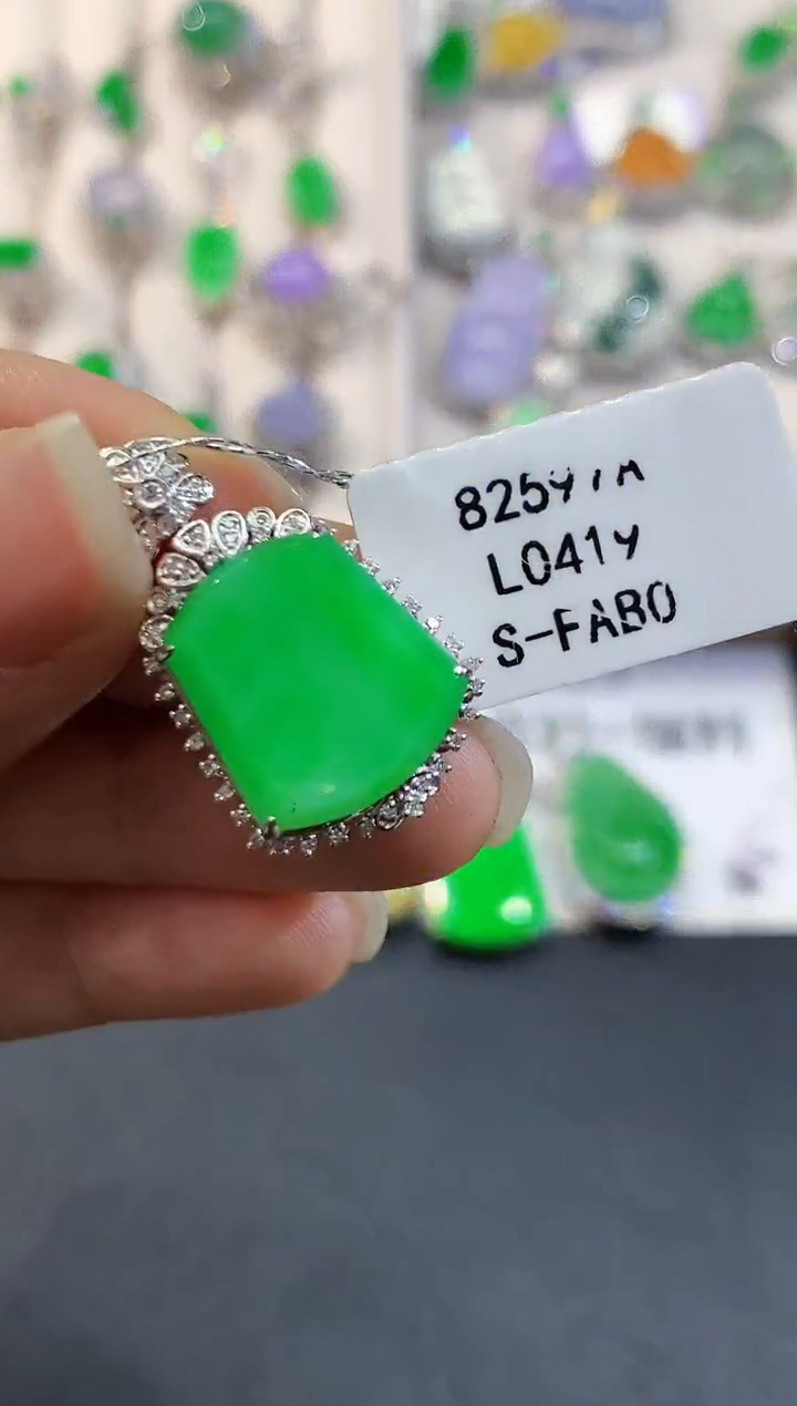 【闪购商品】翡翠18K金镶嵌吊坠(不含链)L0419